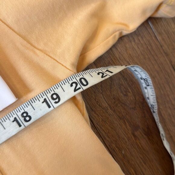 Nike orange cropped pocket front t shirt size M - Picture 8 of 11